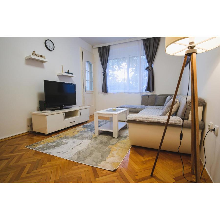 بودغوريتْسا Apartment Flex 7 المظهر الخارجي الصورة