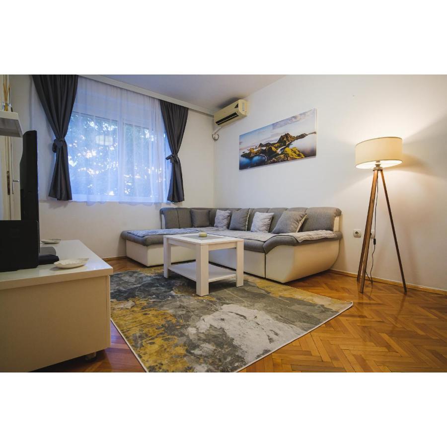 بودغوريتْسا Apartment Flex 7 المظهر الخارجي الصورة